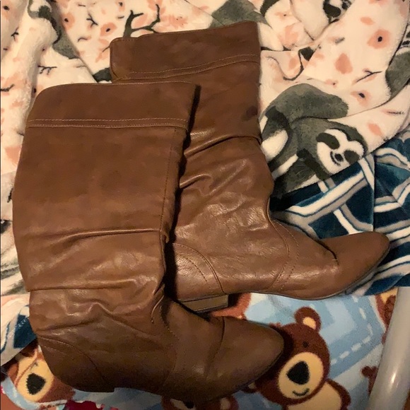 Women’s dark brown boots - Picture 1 of 3